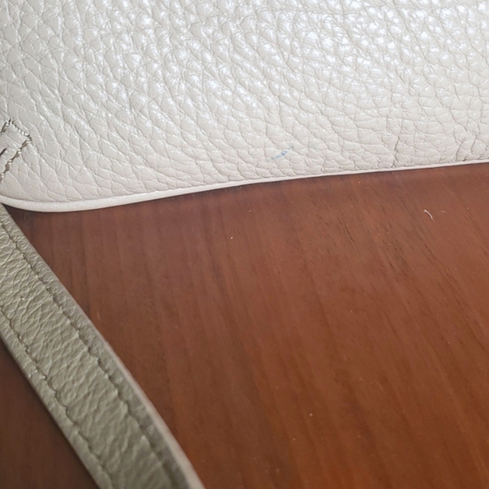 Kate Spade Cross Sholder Purse - Picture 7 of 8